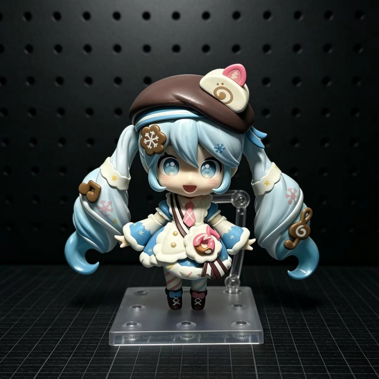 Popular Anime Merchandise - نموذج نيندورويد 